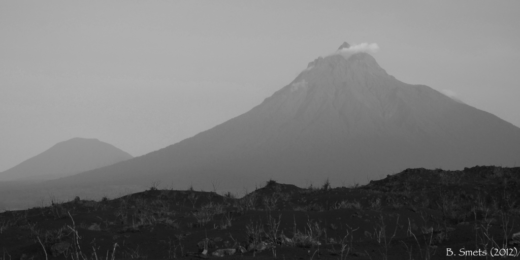 Mikeno volcano observed from the Nyamulagira 2011-12 eruptive site. March, 2012